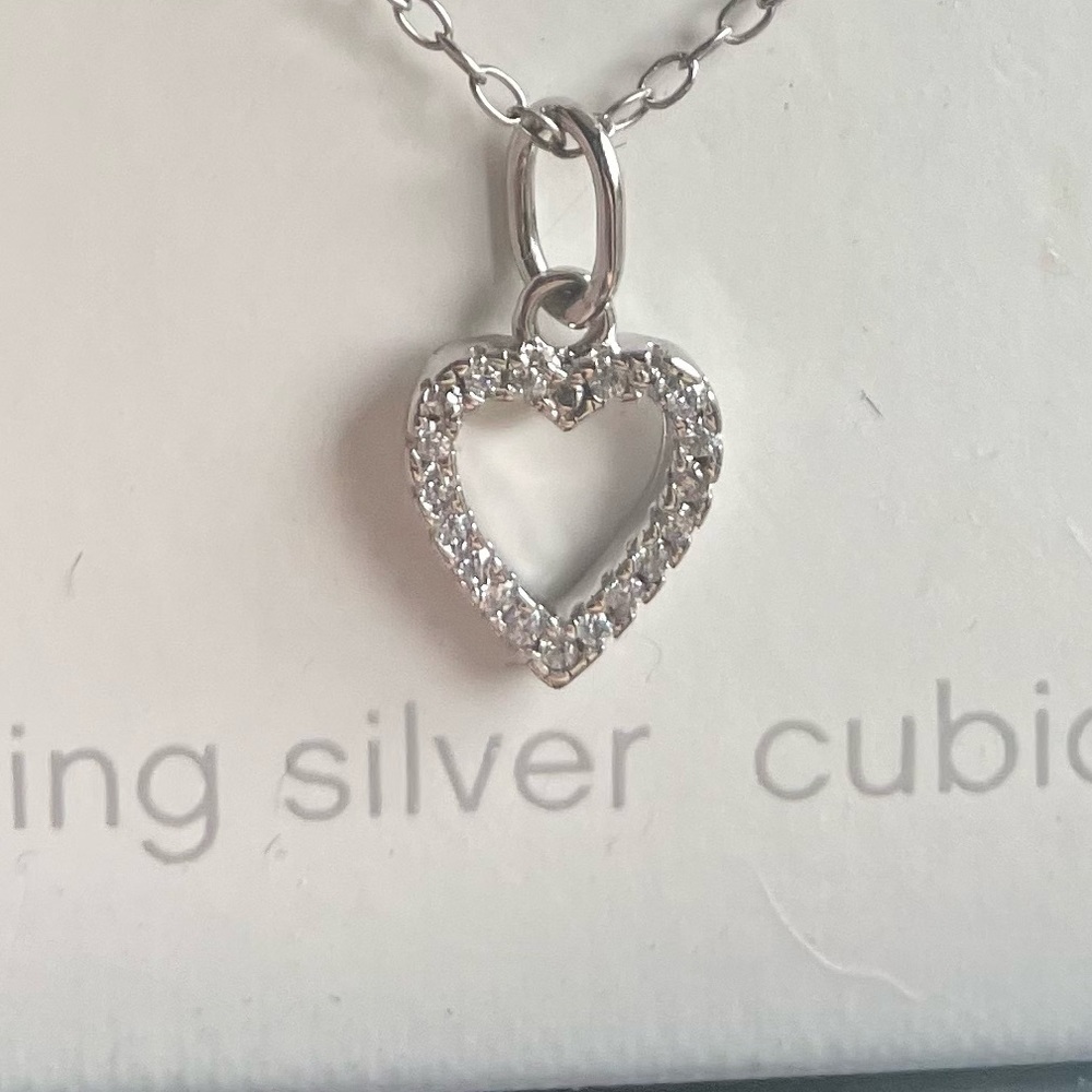 Sterling Silver & Cubic Zirconia 💕 Heart Necklace with earrings - Picture 4 of 10